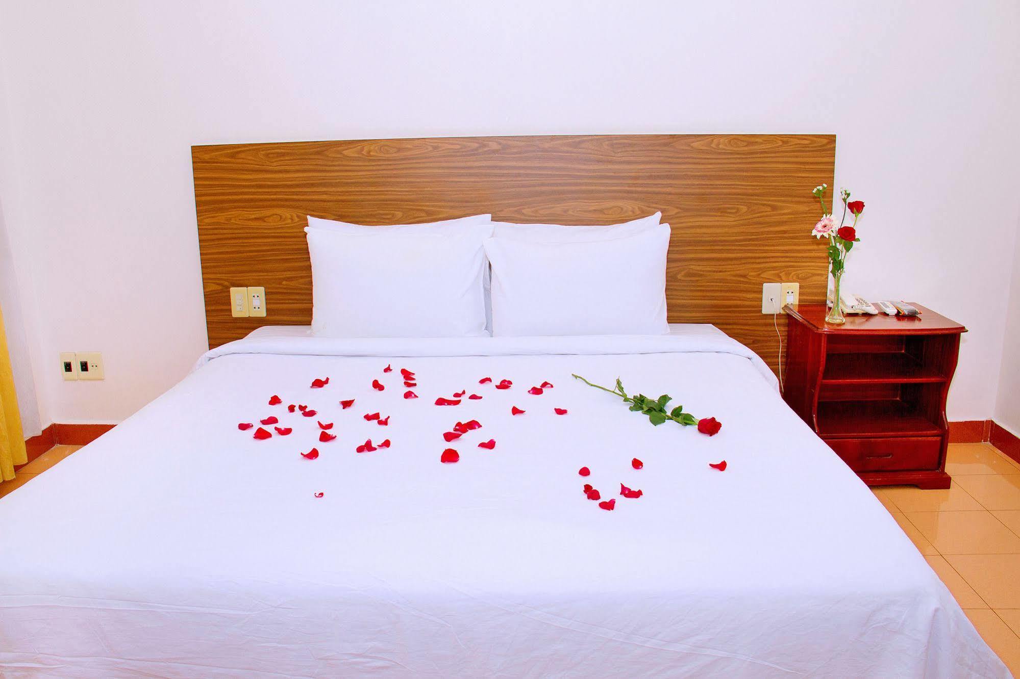 Aurora Nha Trang Hotel Kültér fotó